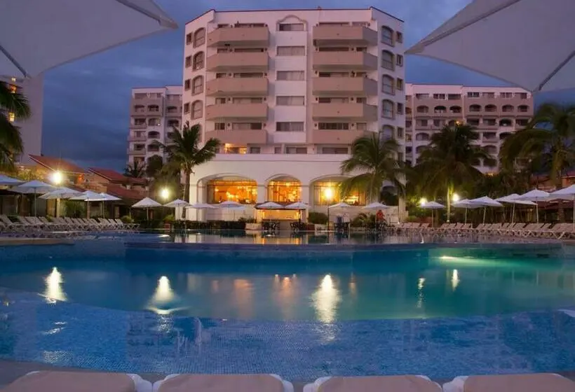 Standard Neljän Hengen Huone Puutarhanäkymä, Villa Para 5p 4a 1m Dentro Del Hotel A Un Lado Del Krystal Ixtapa Con Playa Wifi