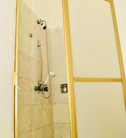 غرفة قياسية رباعية مطلة على الحديقة, Villa Para 5 Personas 4 Adultos Y 1 Menor En Hotel Tsoro Ixtapa Wifi Gratis