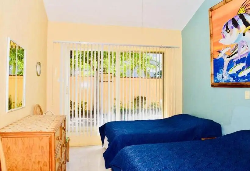 Standard Neljän Hengen Huone Puutarhanäkymä, Villa Para 5p 4a 1m Dentro Del Hotel A Un Lado Del Krystal Ixtapa Con Playa Wifi