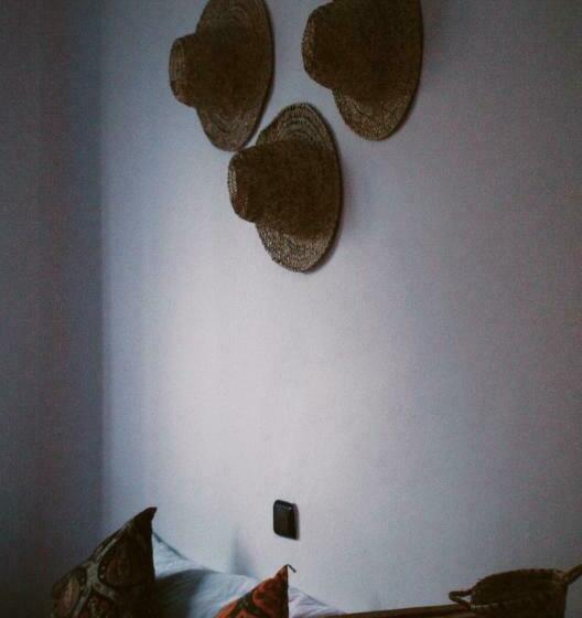 اتاق لوکس, Onda Surf