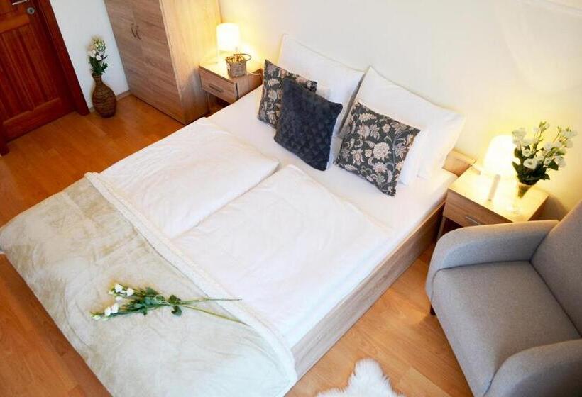 חדר דלוקס, Gyula Wellness Villa