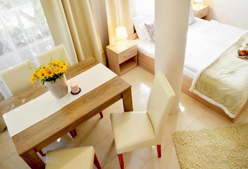 חדר דלוקס, Gyula Wellness Villa