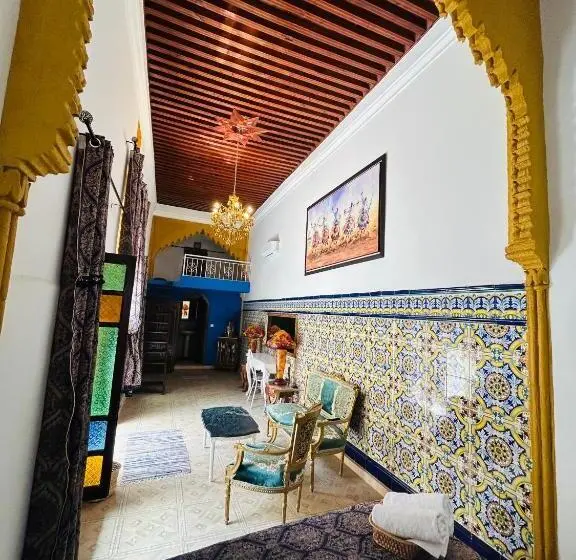 キングサイズベッドのスーペリアルーム, Riad Dar Ouezzani