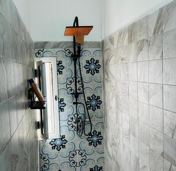 اتاق استاندارد چهار تخته, Riad Dar Ouezzani