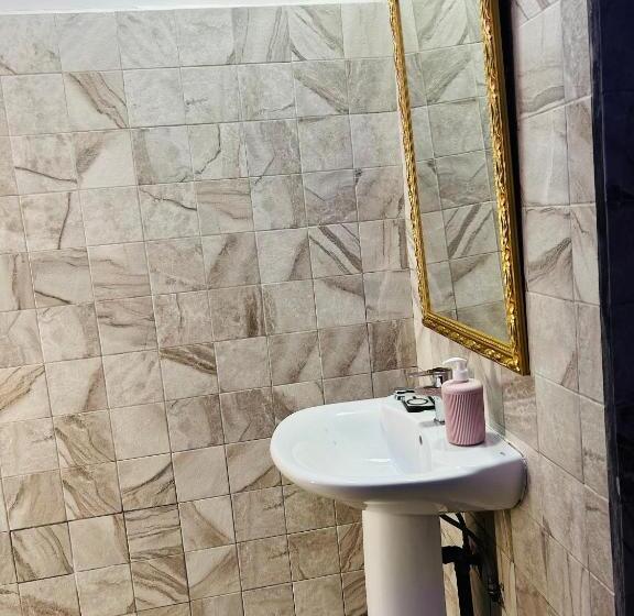 اتاق استاندارد چهار تخته, Riad Dar Ouezzani