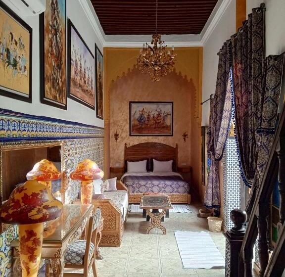 اتاق سوپریور با تخت بزرگ, Riad Dar Ouezzani