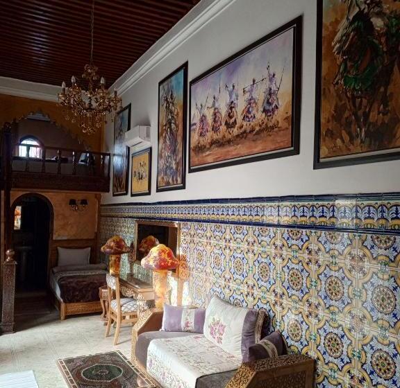 اتاق سوپریور با تخت بزرگ, Riad Dar Ouezzani