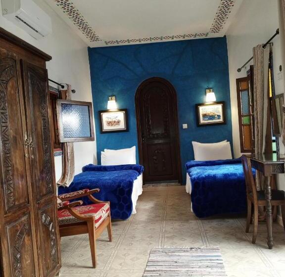 اتاق استاندارد چهار تخته, Riad Dar Ouezzani
