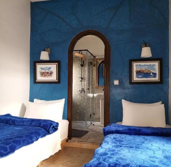 اتاق استاندارد چهار تخته, Riad Dar Ouezzani