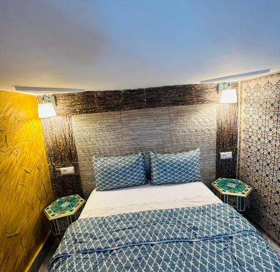 اتاق استاندارد چهار تخته, Riad Dar Ouezzani