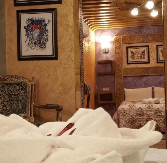 اتاق لوکس, Riad Dar Ouezzani