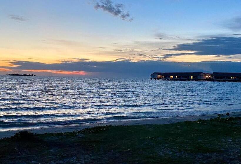 סוויטת סופריור נוף לים, Maison Seaview Suites Port Dickson