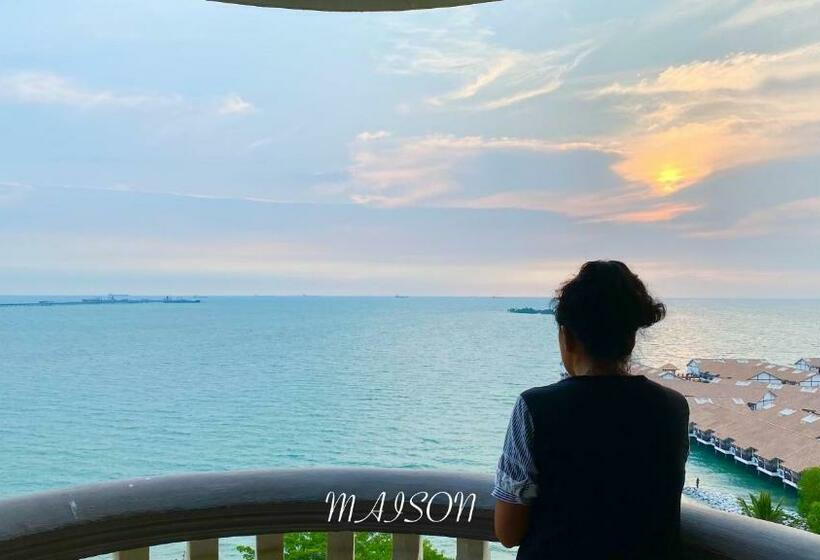 סוויטה נשיאותית, Maison Seaview Suites Port Dickson