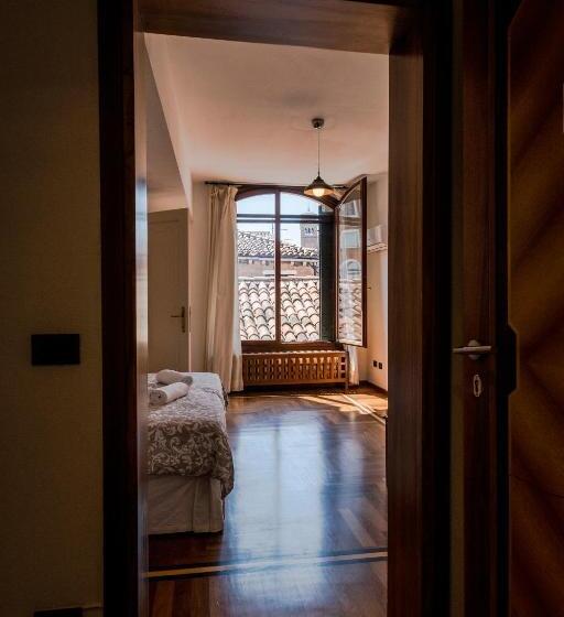 اتاق استاندارد سه نفره, Ai Sogni