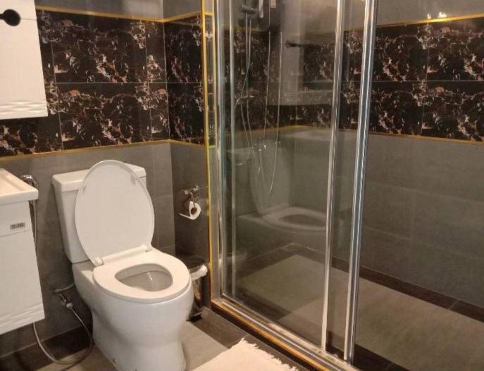 جناح, Buddies Loft Samet