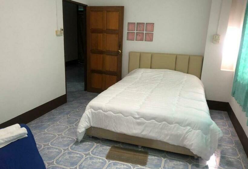 Номер Deluxe, บ้านพรศรี Homestay