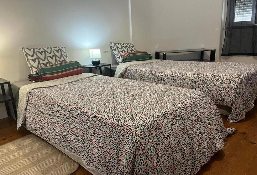 이코노미 룸, Cc Bay House