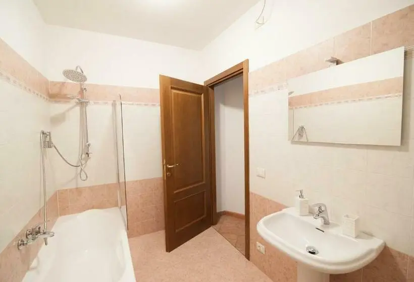 スーペリアースイート, B&b Ca Del Sole