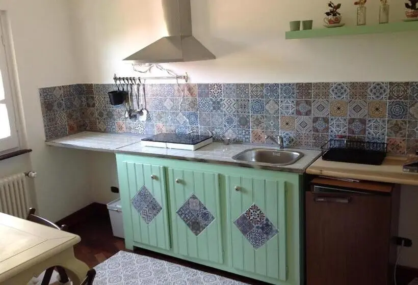 اتاق استاندارد چهار تخته, B&b Lacrêma