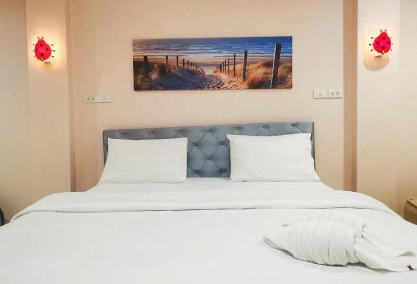 اتاق استاندارد با تخت بزرگ, โรงแรมประทับใจ