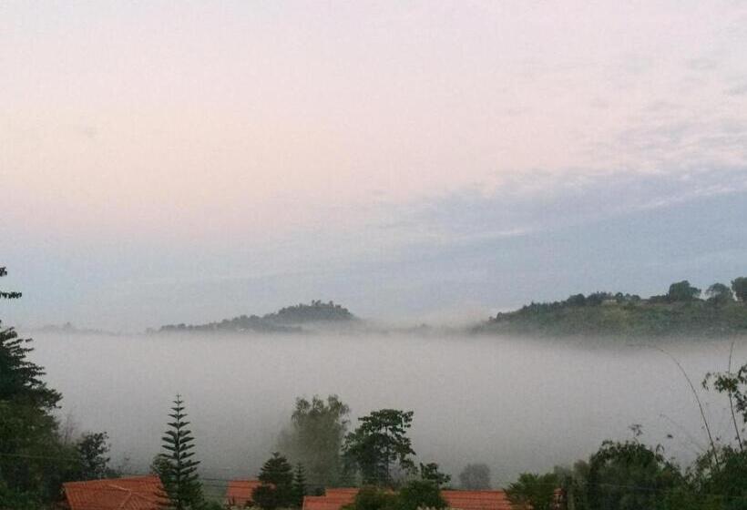 스탠다드 룸 킹사이즈 침대, บ้านสวนศรเพชร