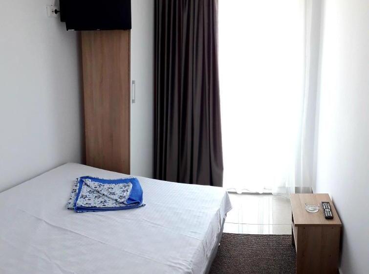 패밀리 스튜디오, Casa Benny