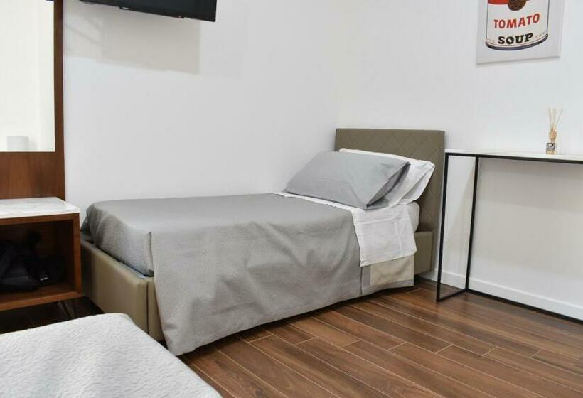 اتاق استاندارد سه نفره, B&b Donna Raffaela