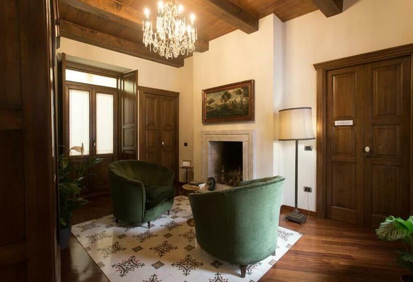 اتاق استاندارد, B&b Palazzo De I Mysteri