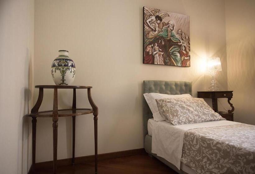 اتاق عادی, B&b Palazzo De I Mysteri