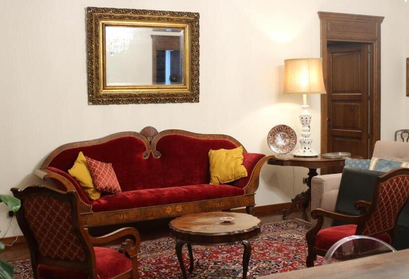 اتاق عادی, B&b Palazzo De I Mysteri
