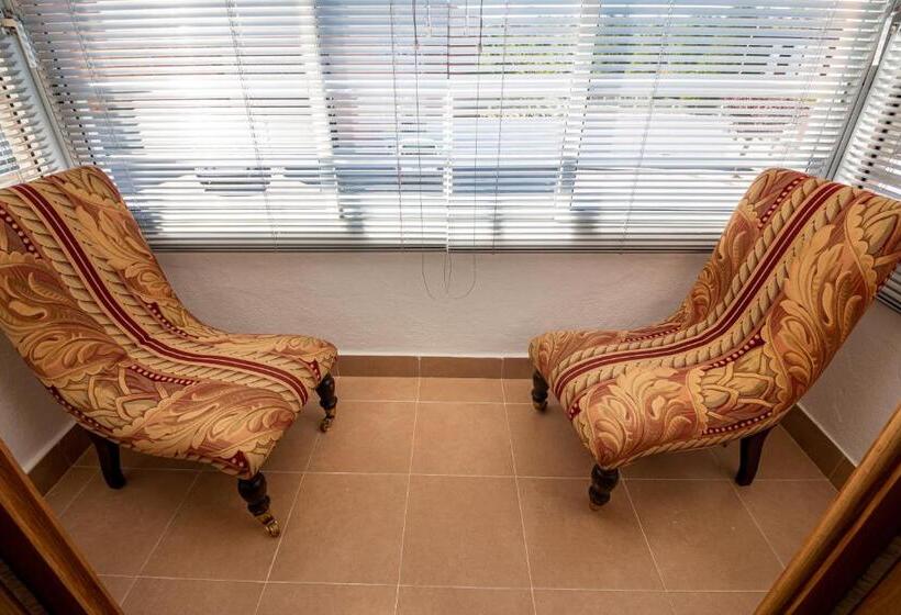 חדר דלוקס עם מרפסת, Pensión Casa Do Gallo Sarria