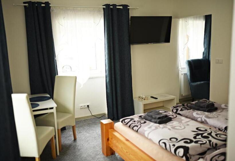 Люкс Deluxe Кровать Кинг, Penzion Rozárka