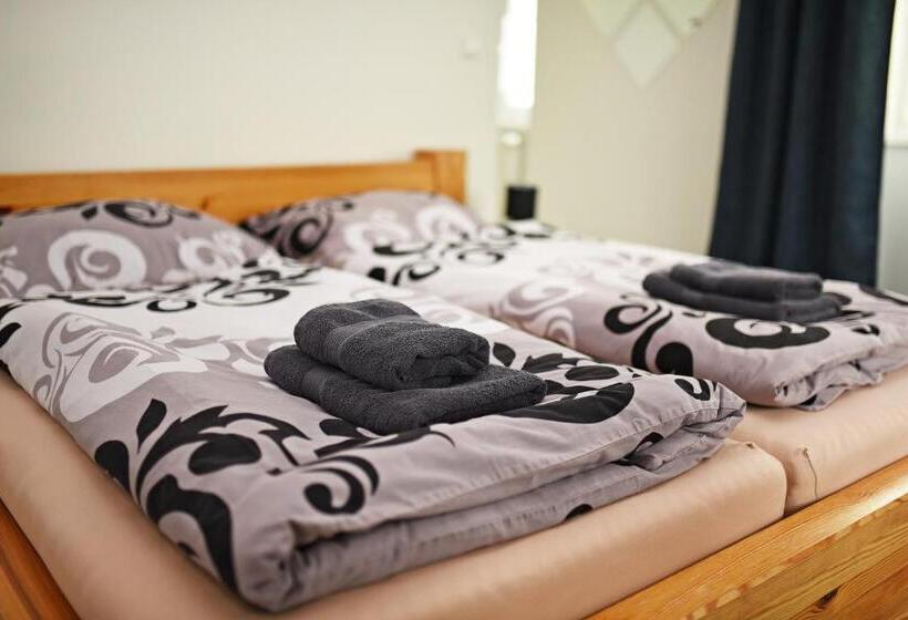 Люкс Deluxe Кровать Кинг, Penzion Rozárka