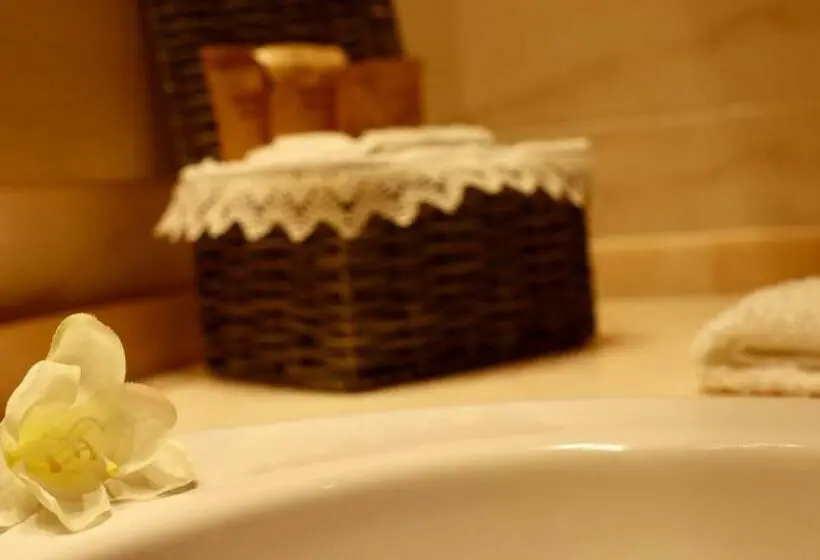 デラックスルーム, A Casa Di Grace
