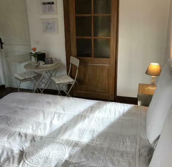 Номер Стандарт Вид на Сад, Rose Garden Mezzanine