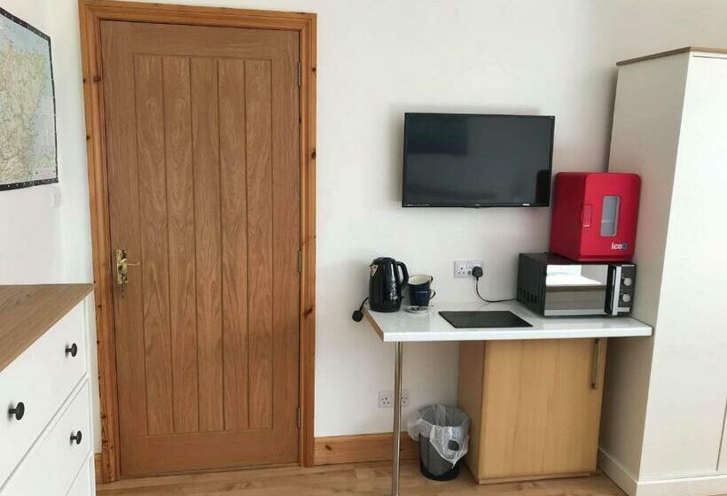 キングサイズベッドのスタンダードルーム, Croft No.8 Bed & Breakfast