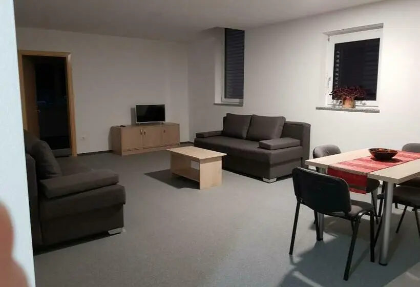 آپارتمان 1 خوابه, Apartmaji Janković