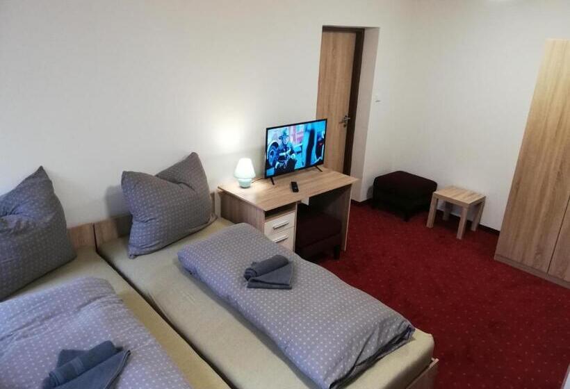 Номер Стандарт Трехместный, Penzion Svatý Petr