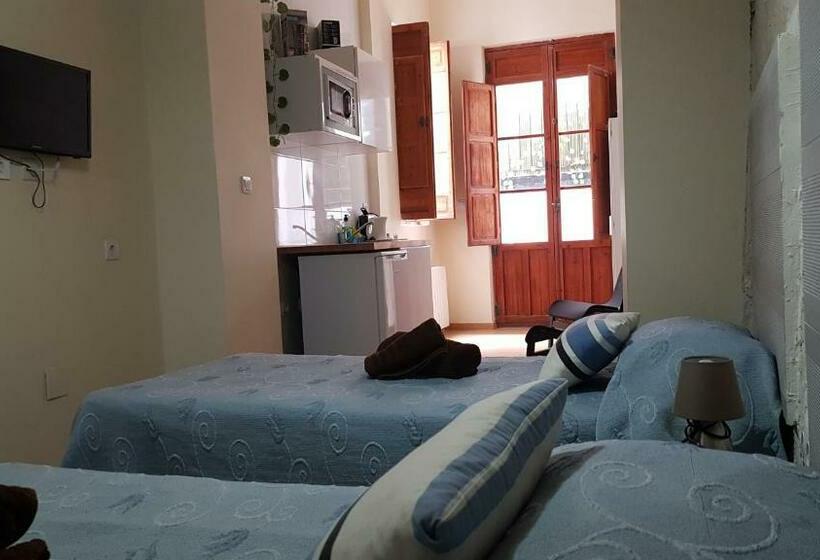 غرفة ديلوكس, Plaza Redonda Brugada Home