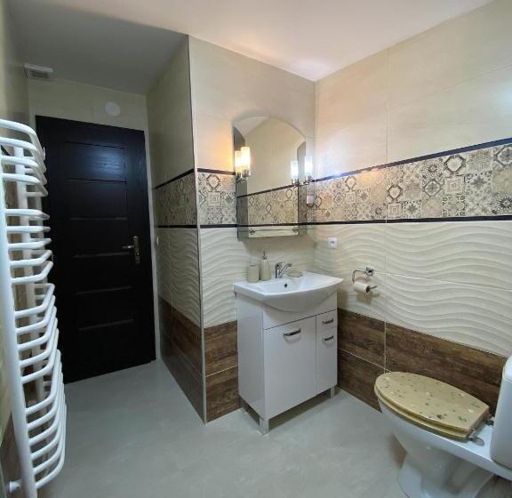 اتاق لوکس با تخت بزرگ, Privat Forest