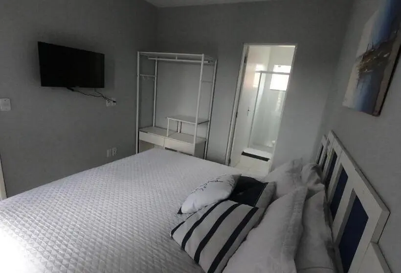 سوییت, Rosa Surf Hostel & Food