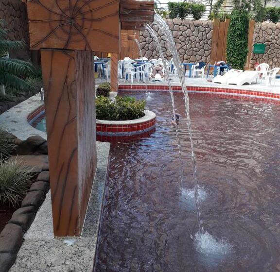 סוויטה, Golden Dolphin Grand