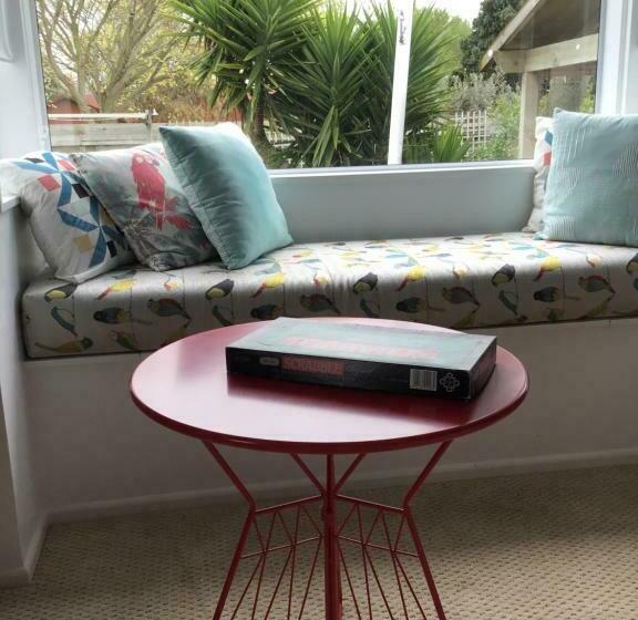 패밀리 스튜디오, Fossil Coast B&b