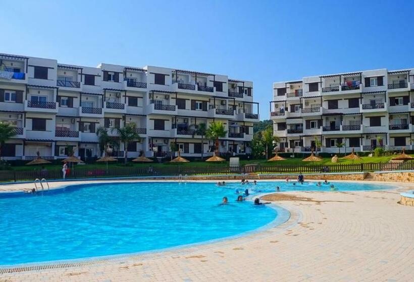 اتاق استاندارد با چشم‌انداز استخر, Mirador Golf Appart