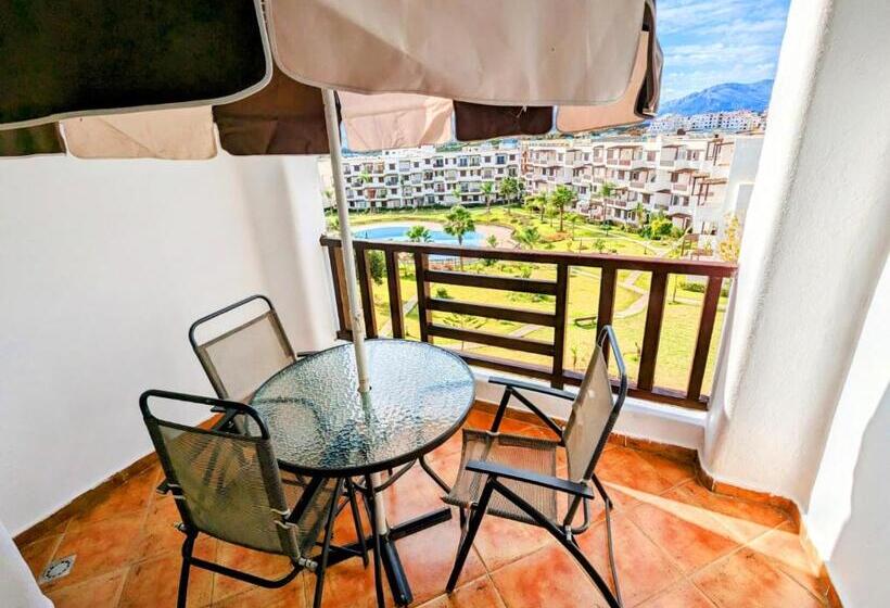 اتاق استاندارد با چشم‌انداز استخر, Mirador Golf Appart