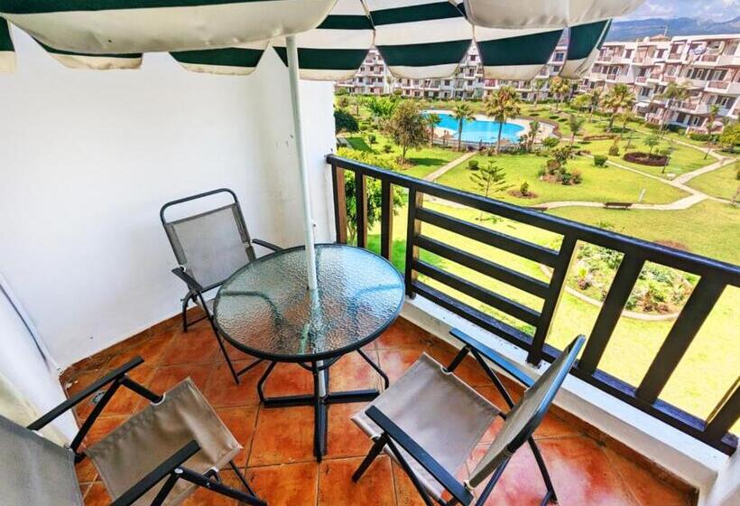 اتاق استاندارد با چشم‌انداز استخر, Mirador Golf Appart