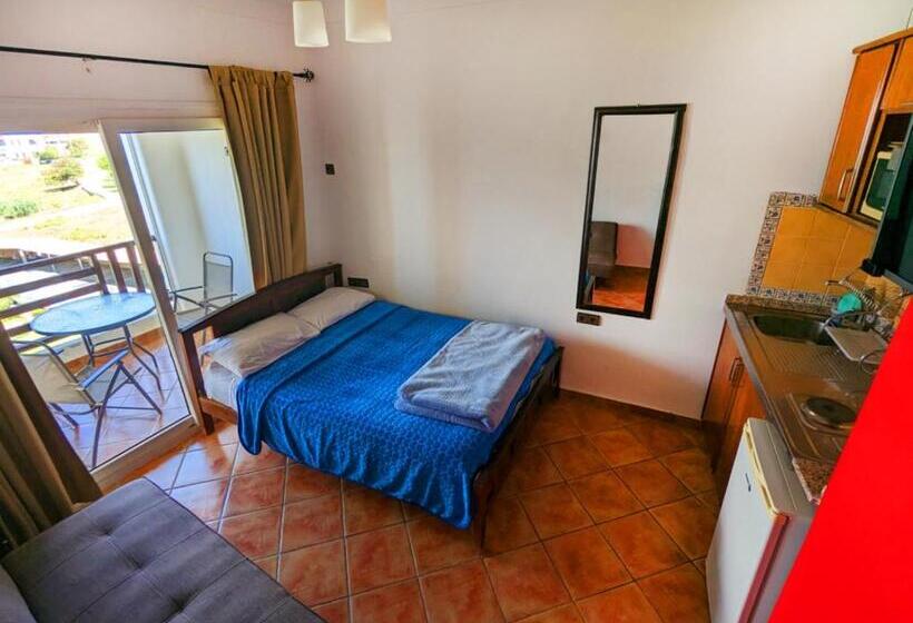 اتاق استاندارد با چشم‌انداز استخر, Mirador Golf Appart