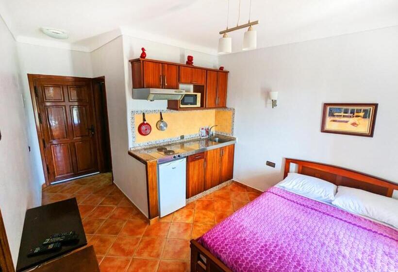 اتاق استاندارد با چشم‌انداز کوهستان, Mirador Golf Appart