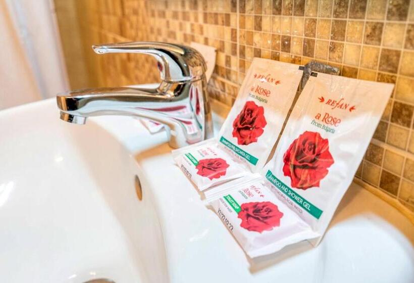 テラス付き1ベッドルームアパートメント, къща за гости крушун