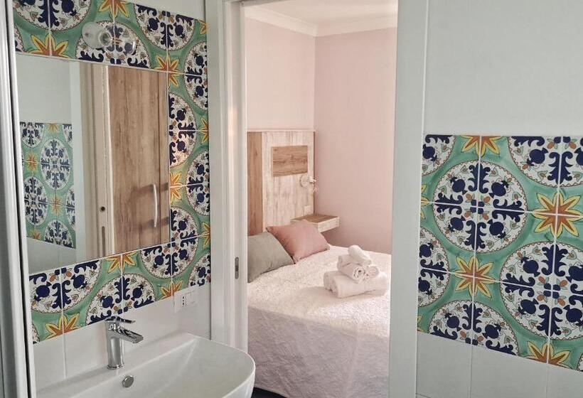 اتاق استاندارد, A Casa Di Noemi